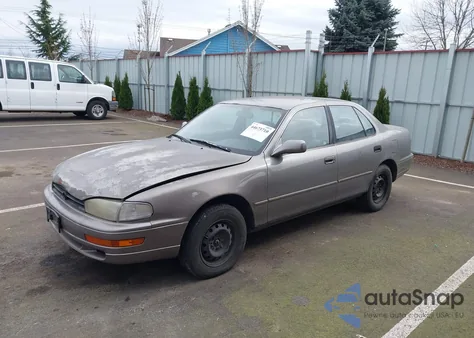 1993 Toyota Camry Le из США, поврежденный, VIN 4T1SK12EXPU163187